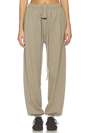 PANTALÓN DEPORTIVO Fear of God ESSENTIALS