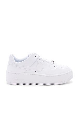AIR FORCE 1 SAGE LOW 运动鞋 Nike