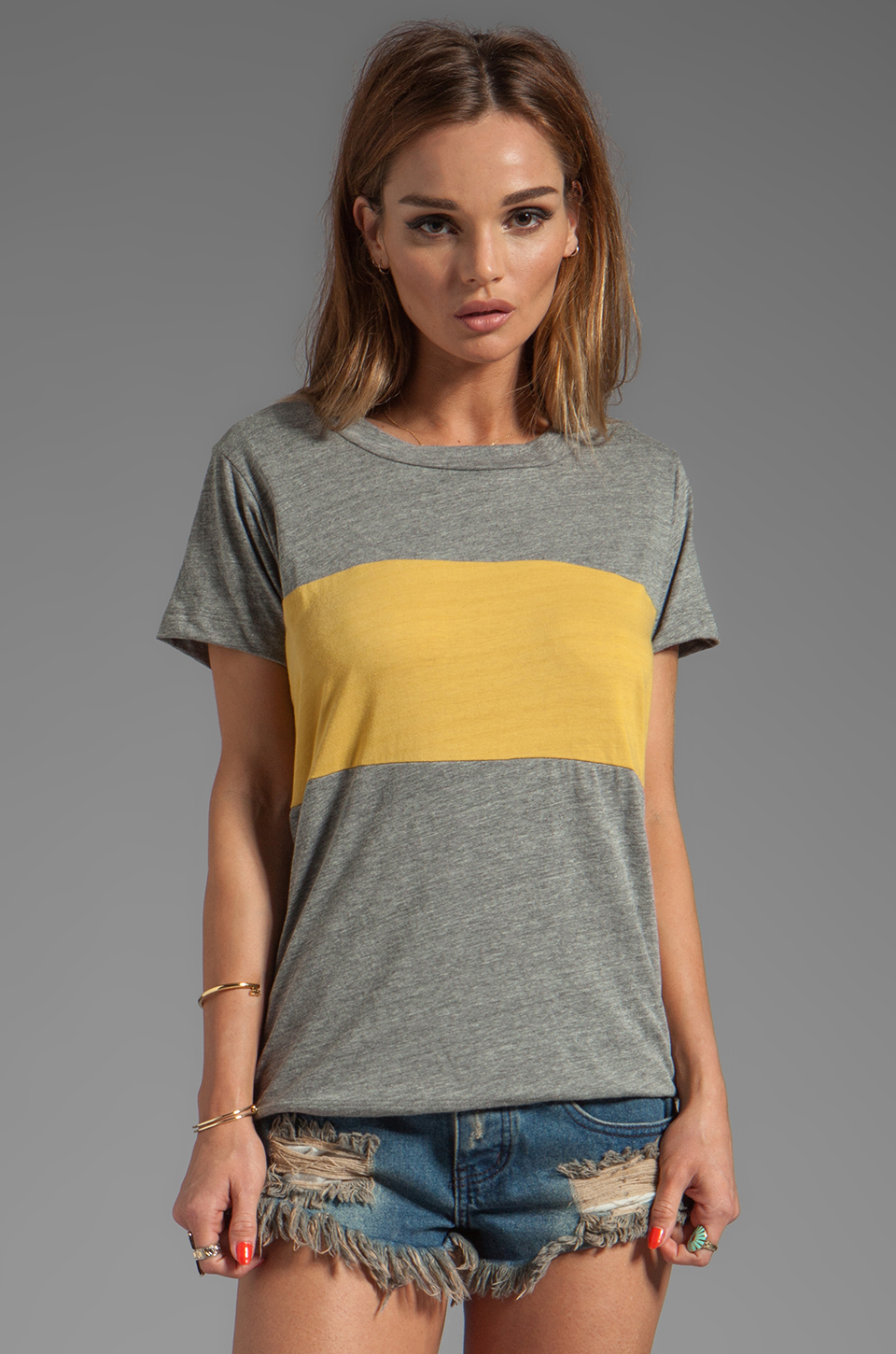 a fine line davy colorblock tee – heather grey & mustard | r