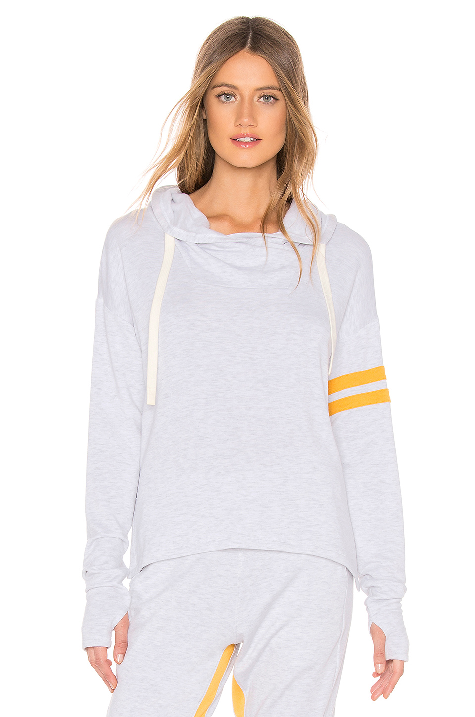 heather white & marigold发现更多运动衫 & 连帽衫白色毛衣及针织装