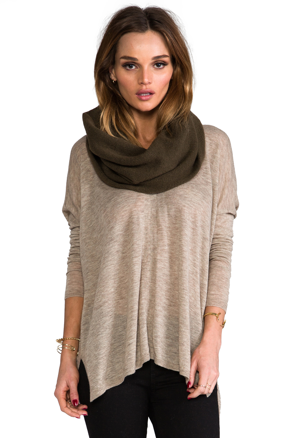 vince 无限围巾 – khaki green | revolve